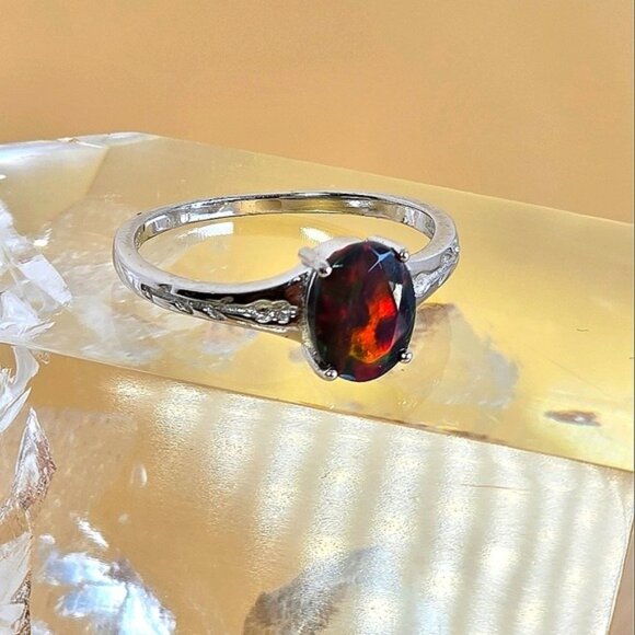 925 Sterling Silver Ring with Natural Black Opal 8x6mm - Picture 6 of 6